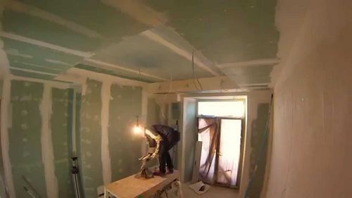 Стеклохолст на потолок: достоинства, пошаговая инструкция монтажа